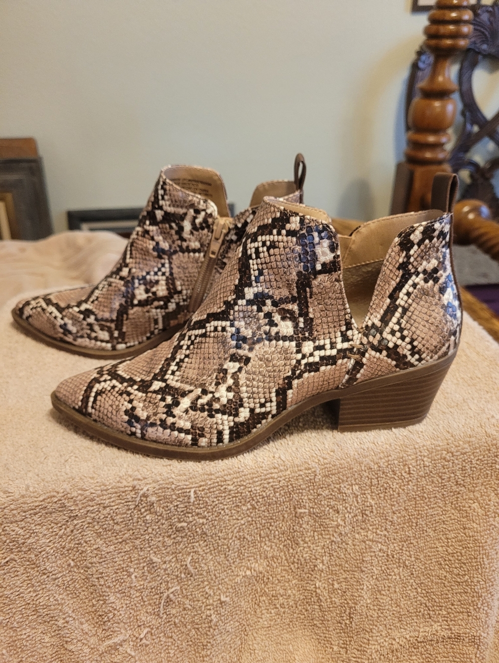Time and Tru Snake-Print Cutout Ankle Boots in Beige and Black Size 8